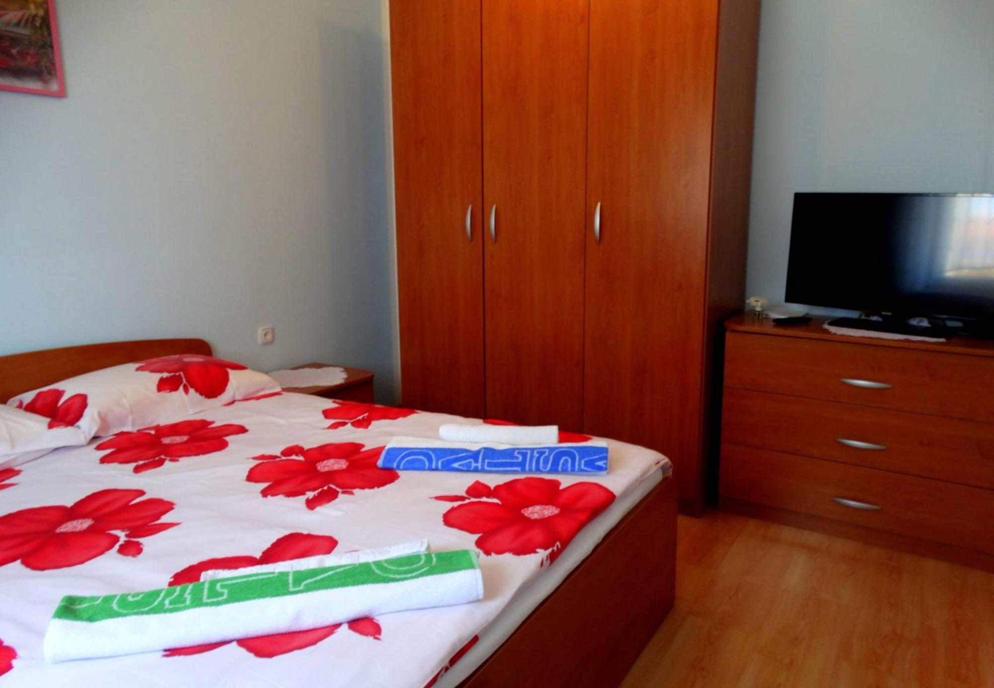 Apartment Gebic Ivan Цриквеница Экстерьер фото